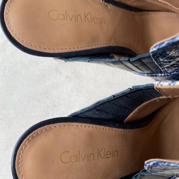 Calvin Klein - Faux Snakeskin Mules - Like New - Picture 3 of 4